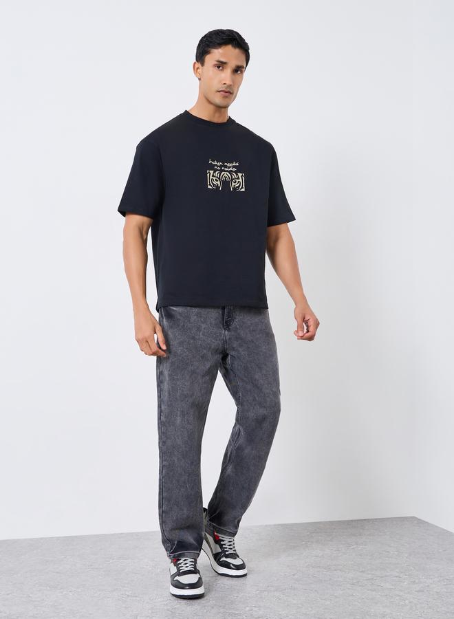 Styli Men Grey Mid Wash Relaxed Fit Jeans - Image 1